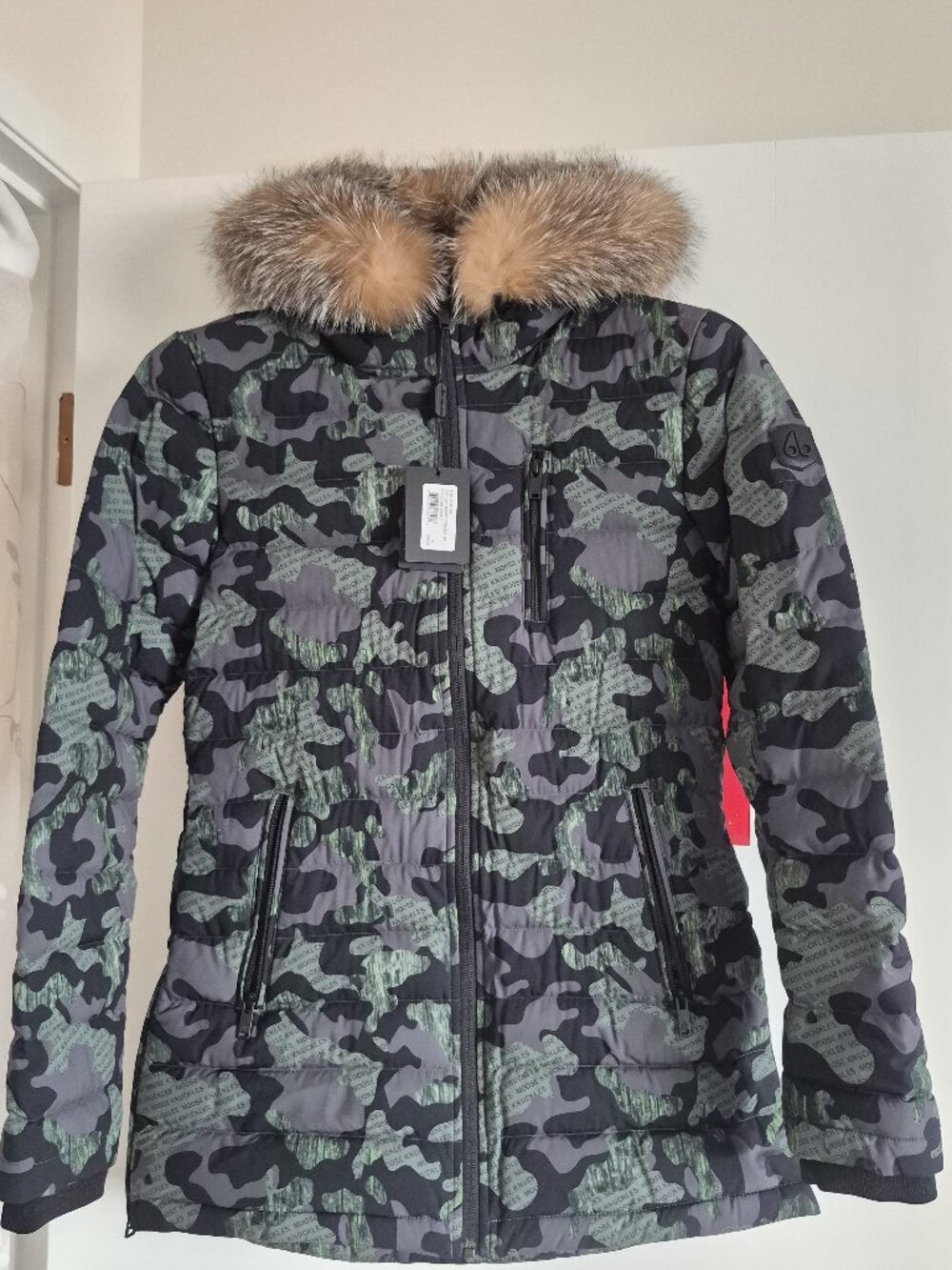 Moose Knuckle camouflage women's down jacket with real fur *Authentic*